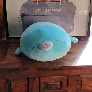 SQUISHMELLOW Seal stuffed animal squishy NWT